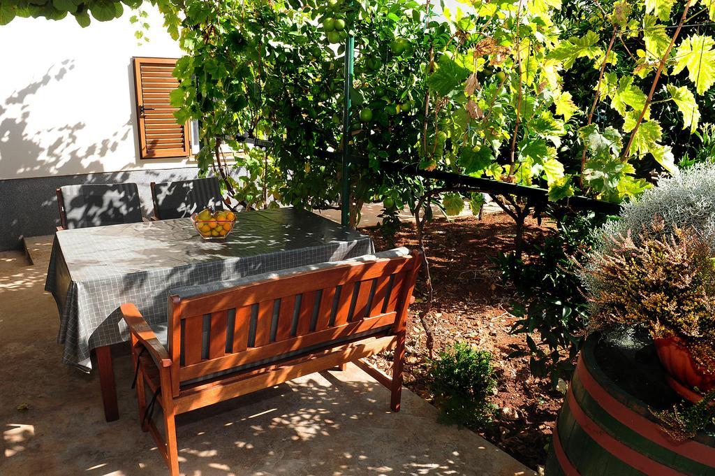 Apartments Luka & Sara Zadar Zewnętrze zdjęcie
